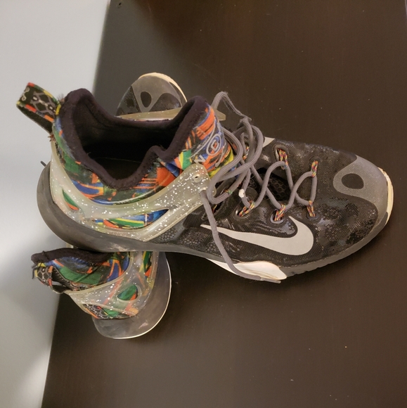 Men's Nike Zoom Hyperrev Basketball Shoes - size 9 - Picture 5 of 8